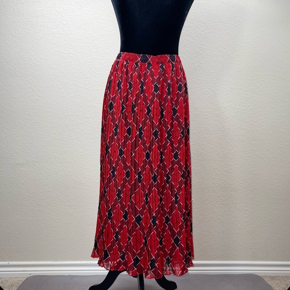 Women’s Plus Size Red Maxi Skirt Checkered Plaid Christmas Print Vintage Pleated - Picture 1 of 17